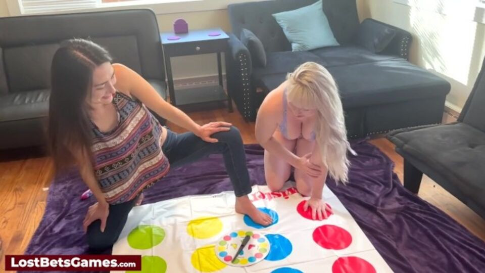 Inveigling loved one's toys clip - ePornTube
