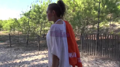 Dear's solo female video by Video Teenage